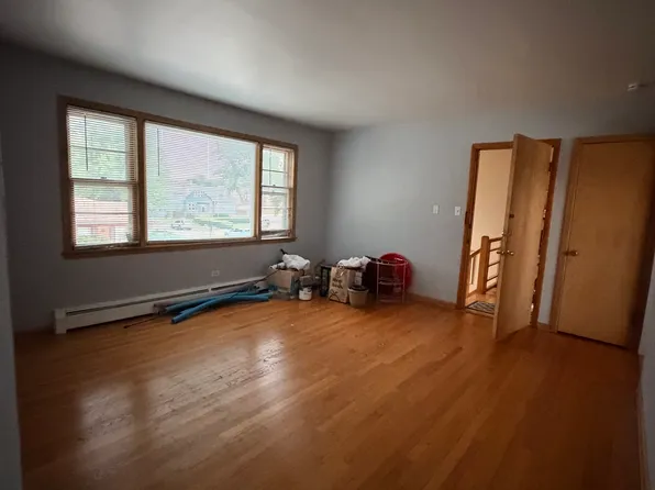 6022 W Peterson Ave #2E, Chicago, IL 60646