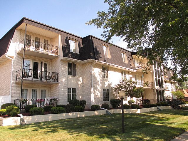 1st image of 18315 Burnham Ave APT 303