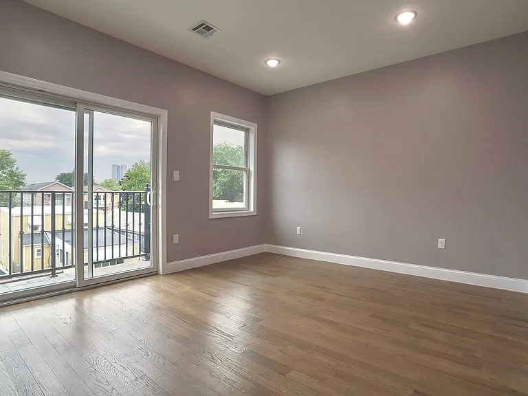 362 Virginia Ave #2 — Photo 13