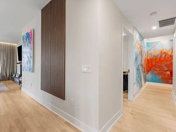 90 Bay Street Landing image 4 of 39