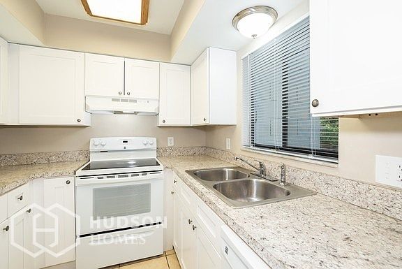 5th image of 5955 Branch Dr
