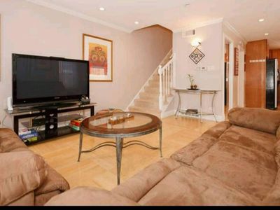 6450 N Trumbull Ave, Lincolnwood, IL, 60712