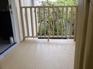 910 Adele St #8, Houston, TX 77009