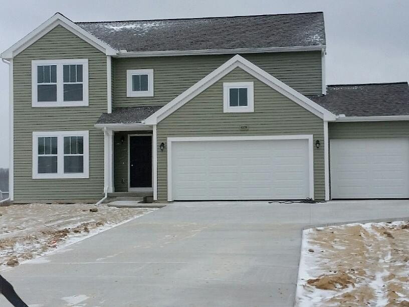 2nd image of 4370 Wood Way Ct