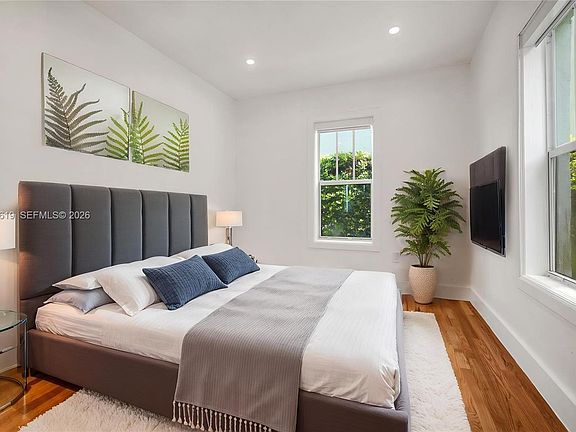 4th image of 935 Meridian Ave #2