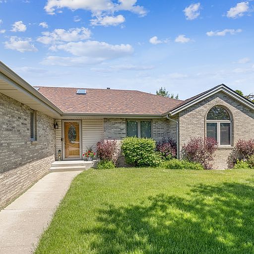 7604 Derby Clos, Caledonia, IL 61011 Zillow