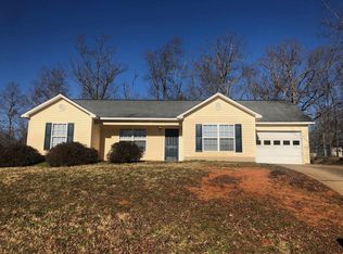 100 Pine Needle Rd, Piedmont, SC 29673