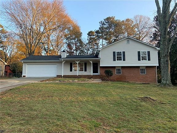 3rd image of 242 Mediterranean Ln