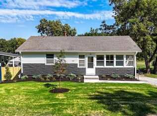 3303 S Overton Ave, Independence, MO 64052