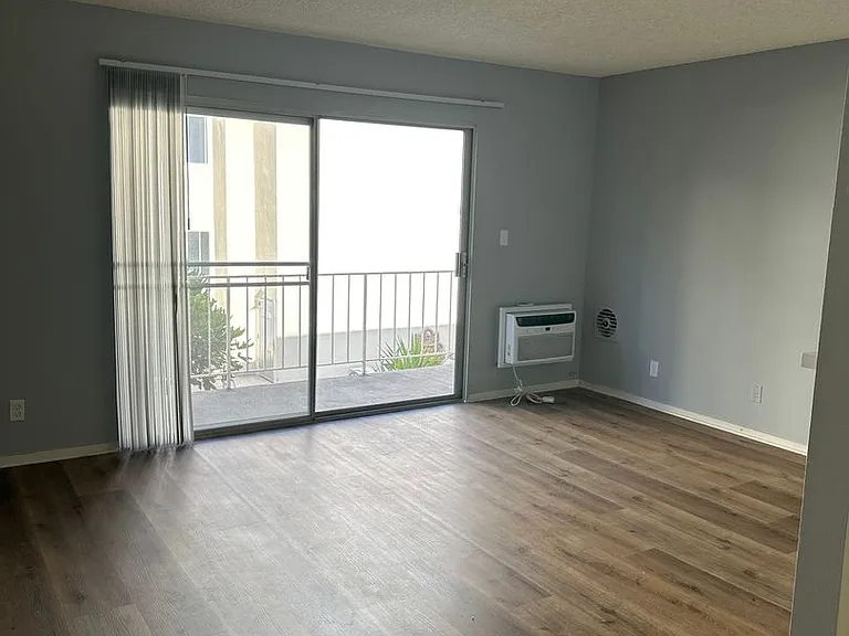 400 S. Kingsley Drive — Photo 17