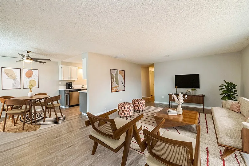 ReNew Rock Creek Townhomes — Photo 3