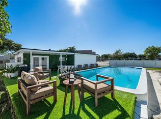 R & J Manor No 4, North Miami, FL 33161