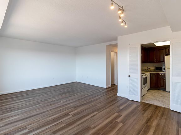 4th image of 3101 New Mexico Ave NW APT 802
