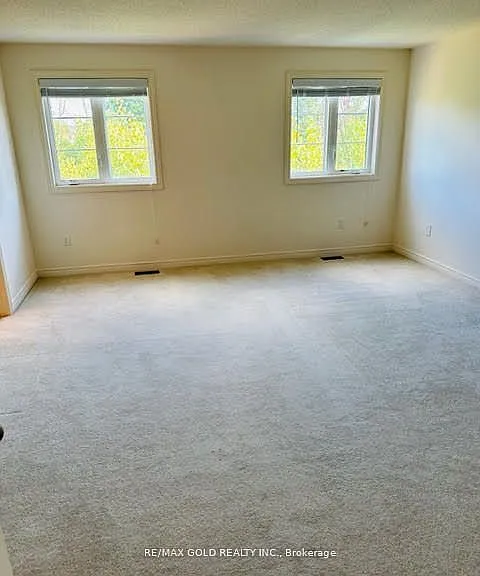 35 Riverwalk Dr — Photo 12