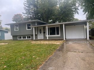 36 S Bereman Rd, Montgomery, IL 60538