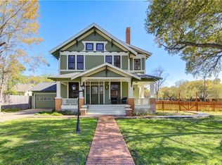 906 Grimes St, Navasota, TX 77868