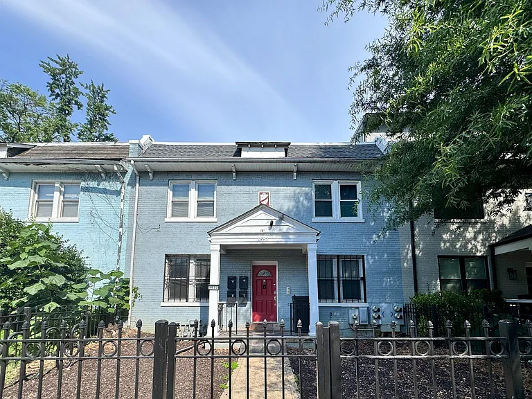 1652 W Virginia Ave NE #1 — Photo 1