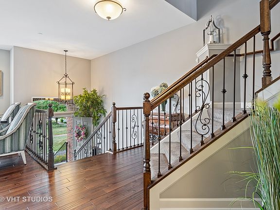2nd image of 4113 Royal Mews Cir