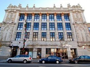 1635 W Belmont Ave APT 203, Chicago, IL 60657