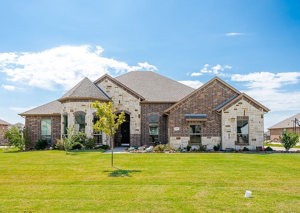 1st image of 2069 Meadowbrook Ln