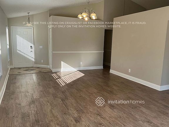 3rd image of 1718 Snaresbrook Way