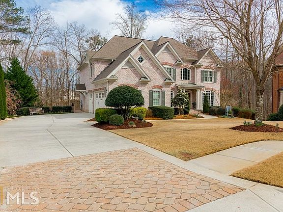 2nd image of 129 Fernwood Dr