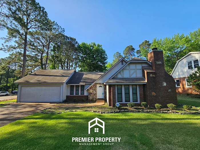 8131 Farmington Blvd — Photo 1