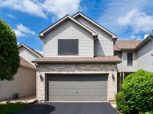 114 Fawn Ln, Elgin, IL 60120