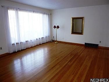 5th image of 1327 W 30th St