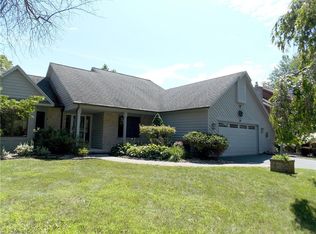 54 Rose Dust Dr, Rochester, NY 14626