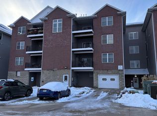 1092 Walnut Ave UNIT 209, Riverside, IA 52327