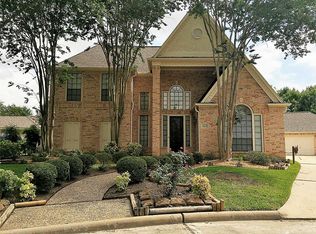 9815 Queensbridge Dr, Sugar Land, TX 77498