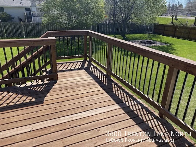 3600 Trenton Ln N — Photo 23