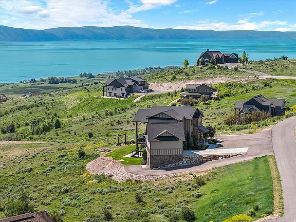 3rd image of 68 Hawksbeard Cir