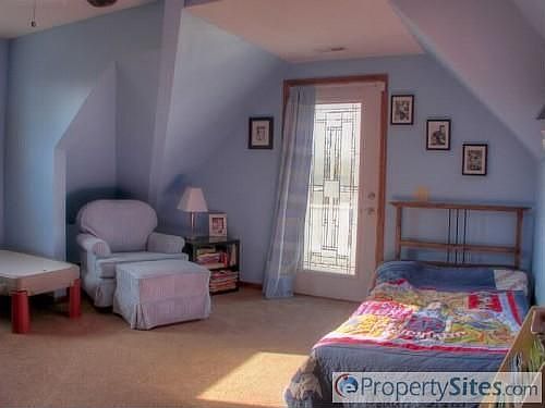 4th image of 4138 N Lawndale Ave