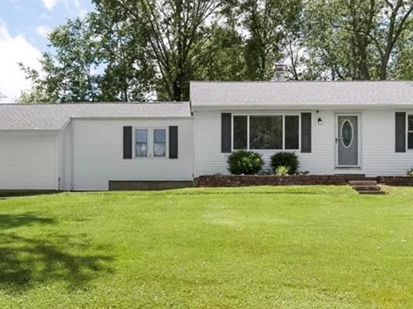 5116 Kempf Dr, Saint Louis, MO 63128