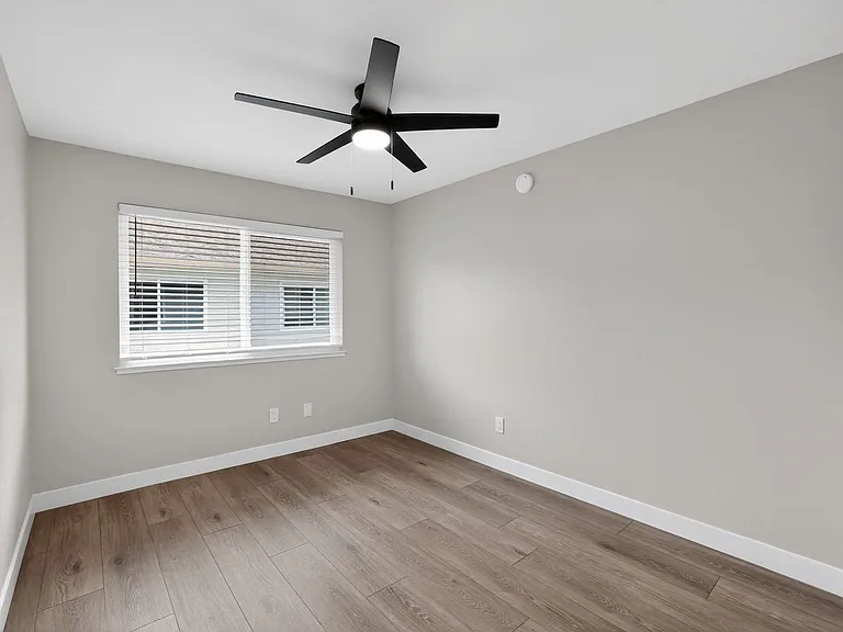 6281 Cavan Dr #4 — Photo 9