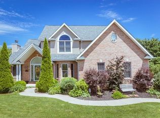 134 Meadow Dr, Beaver Falls, PA 15010