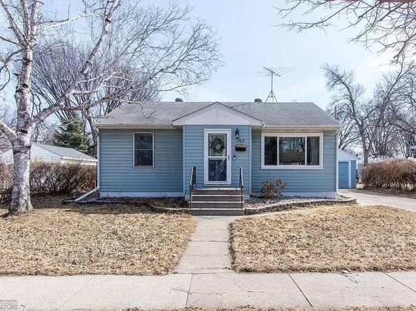 1703 2nd St N, Fargo, ND 58102