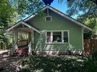 77 Merry Ln, Eugene, OR 97404