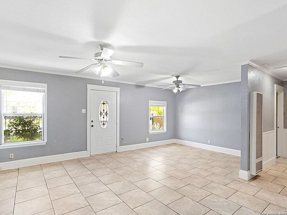 3rd image of 8617 Creek Bend