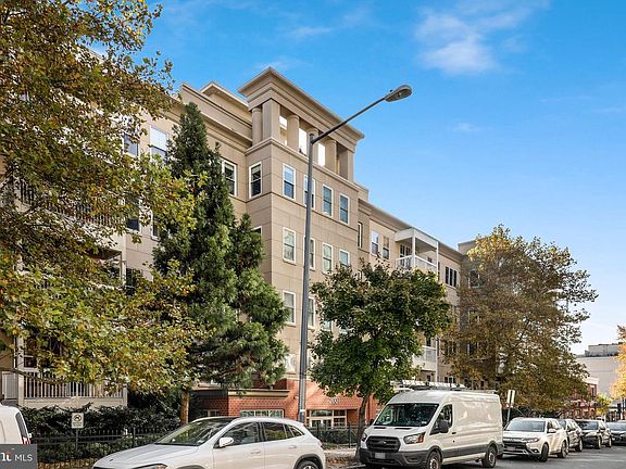 2nd image of 2001 12th St NW APT 107