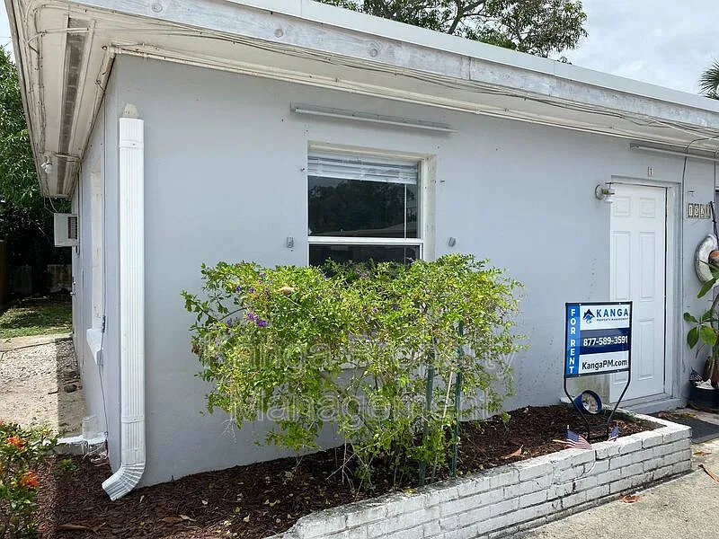 Studio, 1.0 bath, 450 sqft, $1,375 — Photo 3