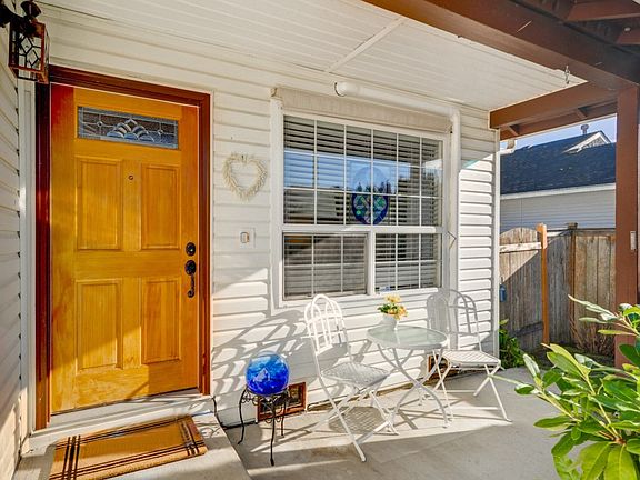 3rd image of 10213 61st Ave NE