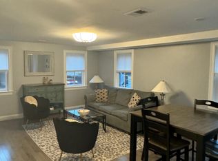 114 Merrimac St, Newburyport, MA 01950