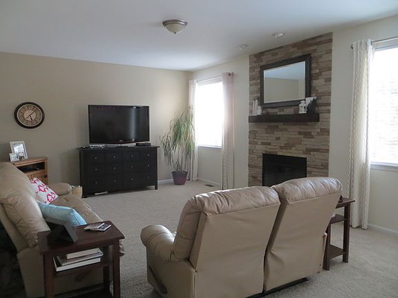 4th image of 25268 W Trelliage Ave