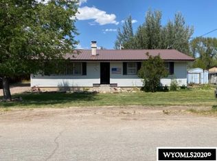460 Center St, Mountain View, WY 82939