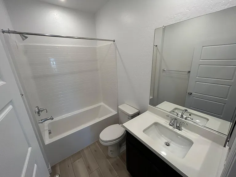 25 Barbara Ln #25 — Photo 16