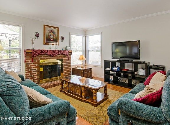 5th image of 4125 Larkspur Ln