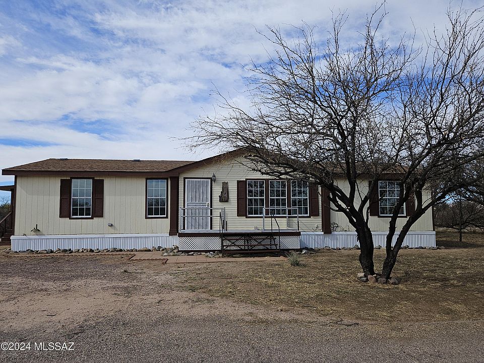 1st image of 634 N Palm Ln